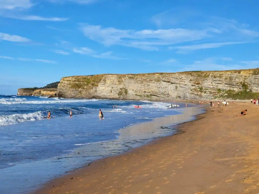 sangre Cantabria surfers surf en Cantabria in